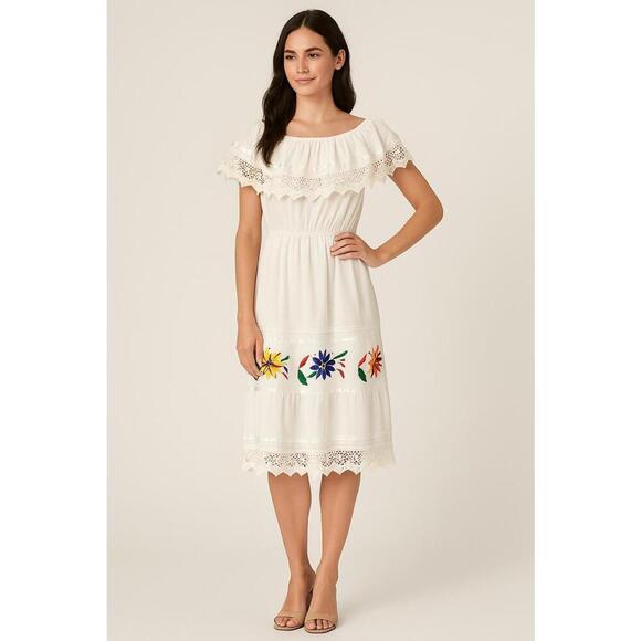 Dresses & Skirts - VTG M White Spanish Style Peasant Dress Floral Embroidered Boho Cottagecore